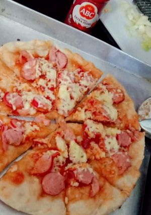 Foto resep Pizza Sosis Keju Mozarella
