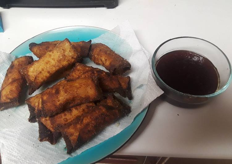 Thanksgiving leftover egg rolls with cranberry sweet &amp; sour sauc