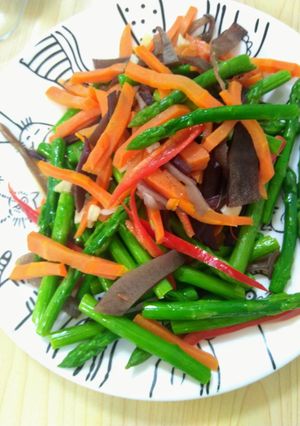 A picture of Stir-Fried Asparagus with Vegetables (Low-Carb Keto Meal) (Home Cooking) (Fridge Clean-Out Recipe) (Simple Cooking).