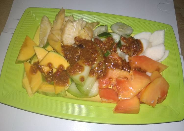 Rujak Buah