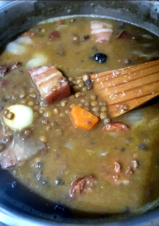 Una foto de Lentejas de la iaia 🍛