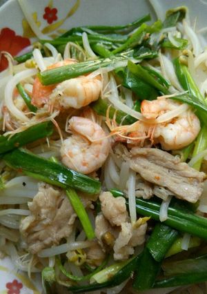 Hình của món Giá xào tôm thịt.