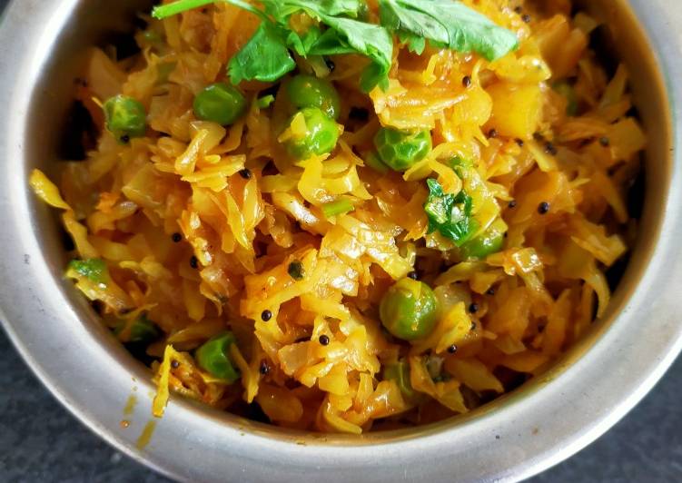 Recipe of Quick Cabbage-Peas-Potato Subzi