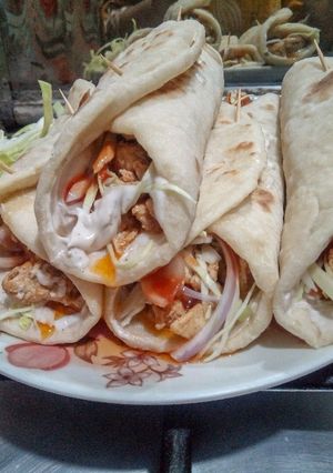 A picture of Chicken Shawarma.