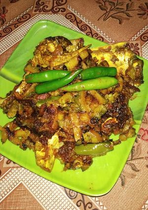করলা মুড়ি ঘন্ট(karola muri ghonto recipe in Bengali) রেসিপির প্রধান ছবি