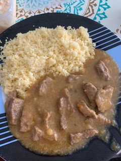 Una foto de Ternera en salsa con cous cous👌