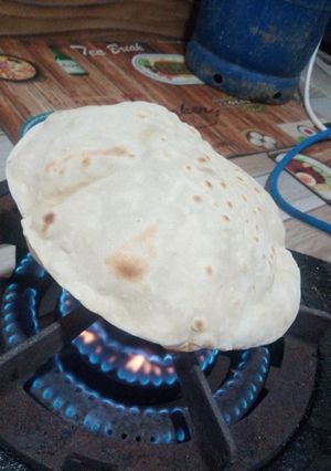 صورة لوصفة الخبز المنفوخ او خبز الشاورما