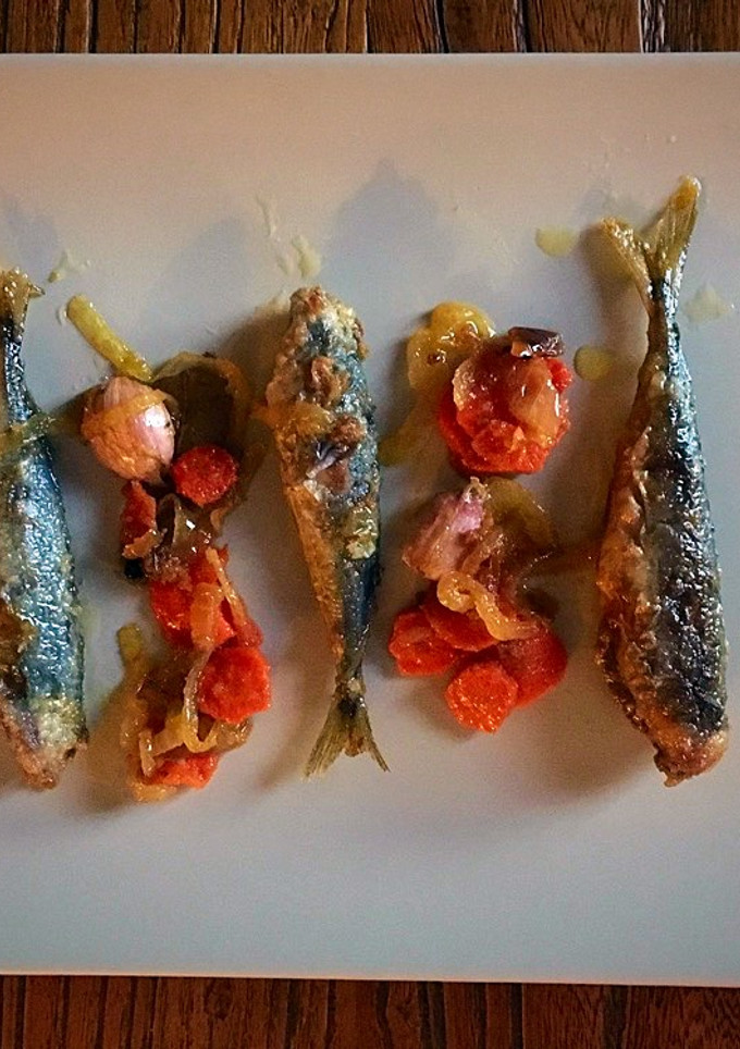 Una foto de Chicharros en escabeche