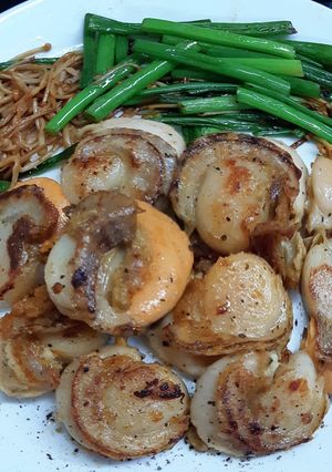 รูปของ หอยเชลล์กริล (ホタテバター焼き)