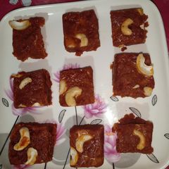 A picture of Carrot barfi.