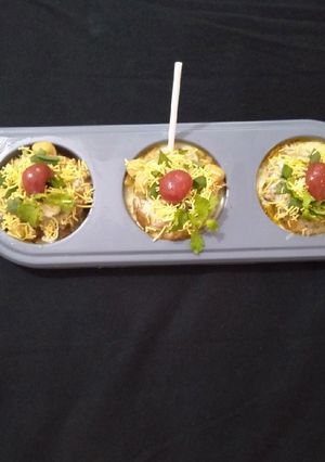 A picture of Ragda Patties.