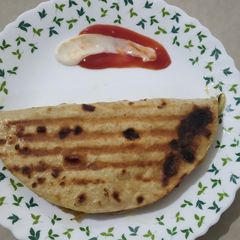 A picture of Grilled chapati sandwich.