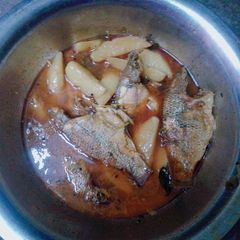 A picture of Telapia fish curry.