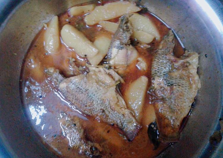 Telapia fish curry