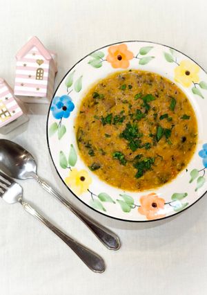 عکسی از دستور سوپ ماش و جو (Mung bean & barley soup)