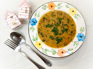 سوپ ماش و جو (Mung bean & barley soup)