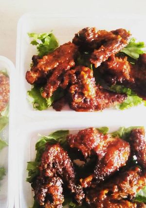 A picture of Peppered chicken wings.