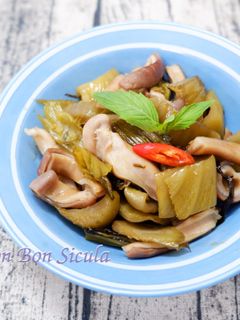 Hình của món Bao Tử Heo Xào Dưa Cải Chua.