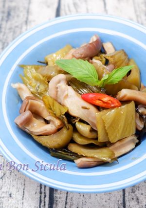 Hình của món Bao Tử Heo Xào Dưa Cải Chua.
