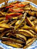 Cá cơm khô rim mặn ngọt
