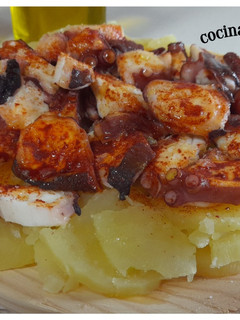 Una foto de Pulpo a la gallega