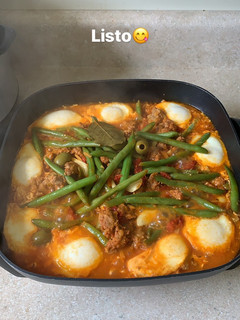 Una foto de Huevos pochados en salsa