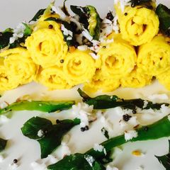 A picture of Raw Mango Oats khandvi.