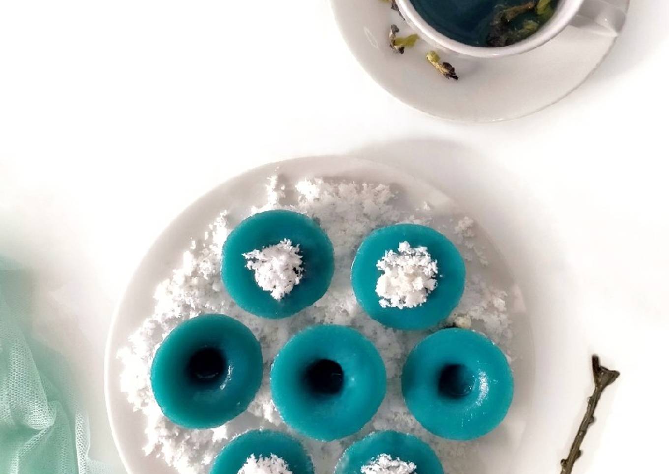 Kue Lumpang Bunga Telang