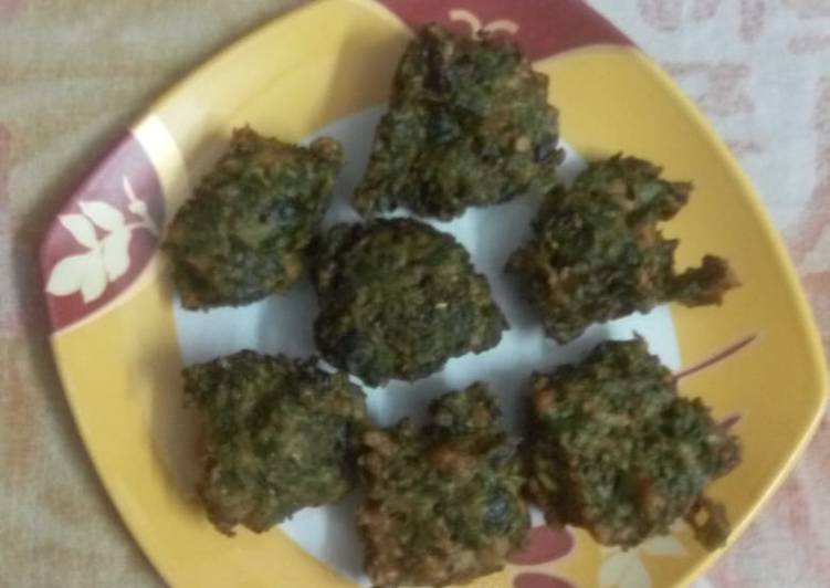 Easiest Way to Prepare Speedy Palak or muli ke patton ke pakore