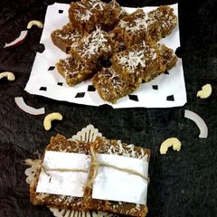A picture of Sesame ground nuts gud papdi.