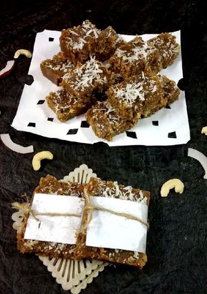 A picture of Sesame ground nuts gud papdi.