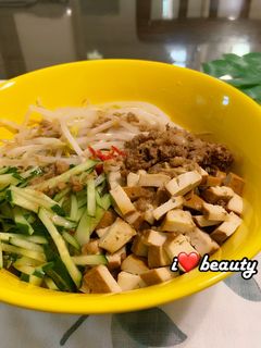 家常肉燥乾麵 的食譜成品照片