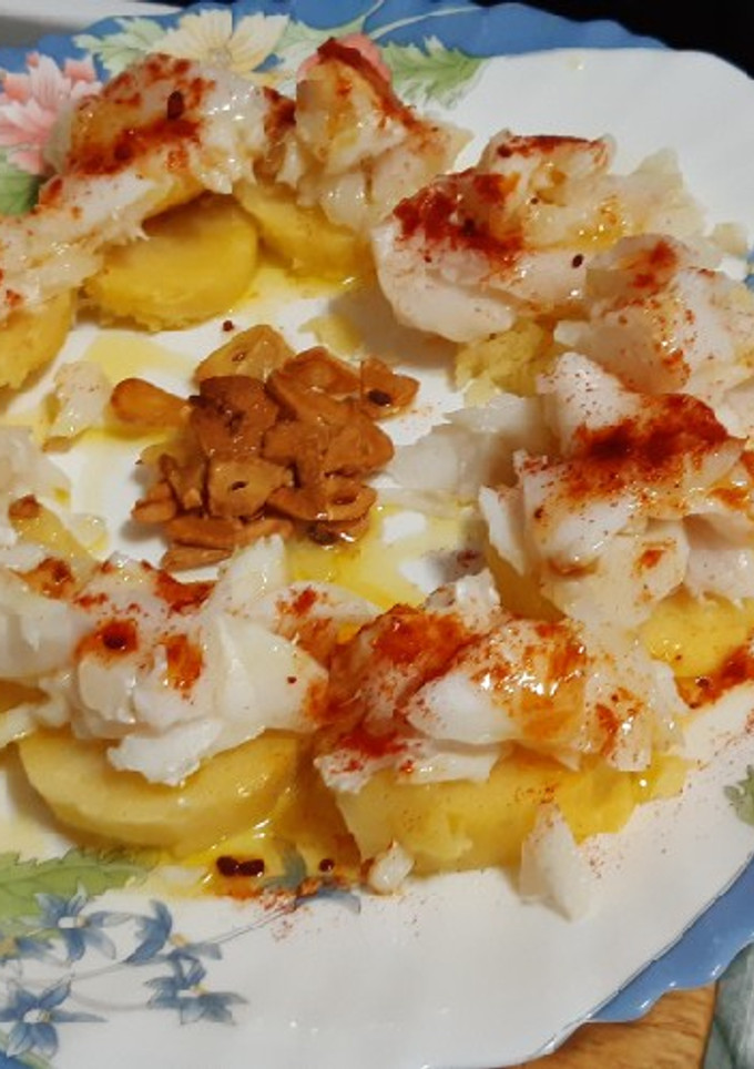 Una foto de Plato templado de bacalao y patatas
