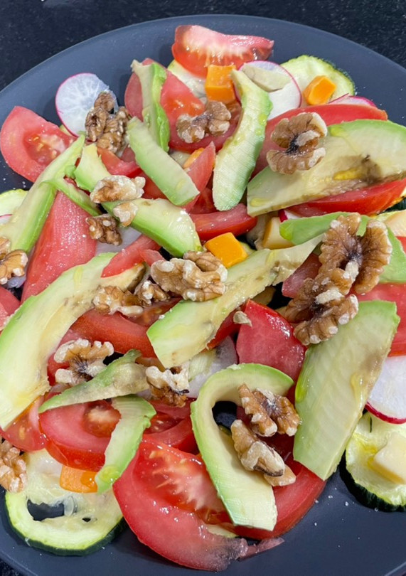 Una foto de Ensalada multicolor
