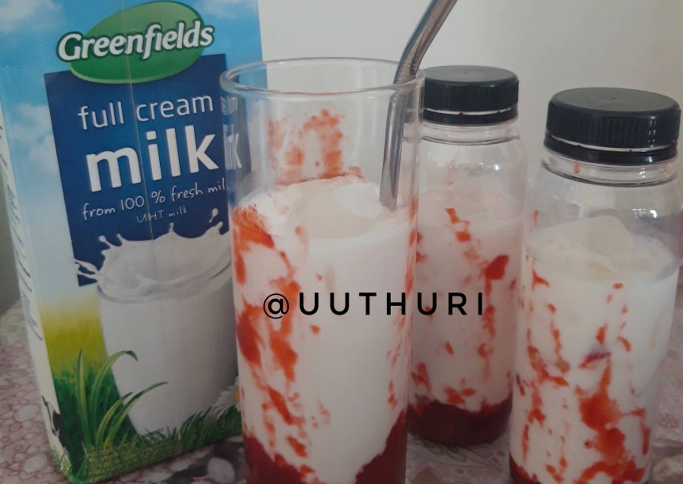 Korean strawberry milk