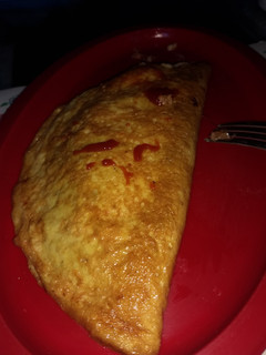 Una foto de Desayuno, Omelette relleno de Marlyn y queso