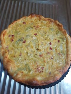 Una foto de Quiche de alcachofas con jamón