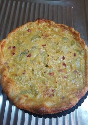 Una foto de Quiche de alcachofas con jamón
