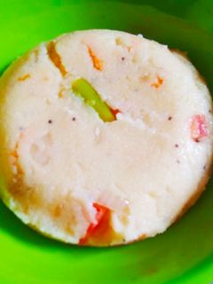 ઉપમા (Upma Recipe In Gujarati) રેસીપી મુખ્ય ફોટો