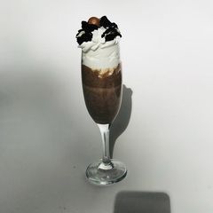A picture of Oreo milk shake.