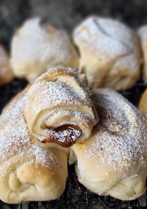 Una foto de Facturas de dulce de leche