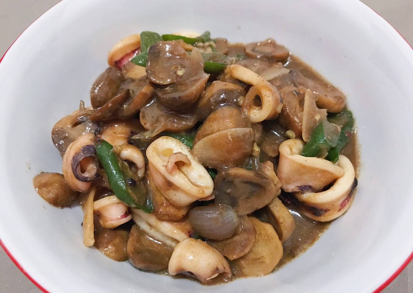 17. Kumi piperbeltza perretxikoa Kostan Haurren eskutik