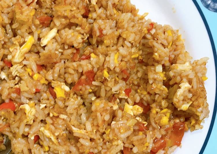 Tomato Fried Rice with Egg