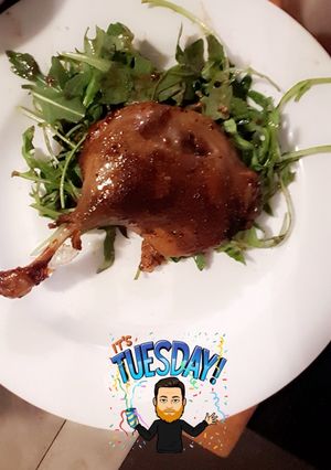 A picture of Duck Confit: how bullshit artists impress.
