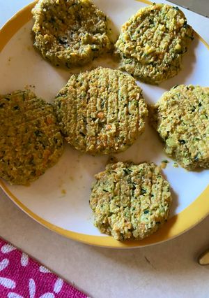 A picture of Zucchini and Carrot Burgers.