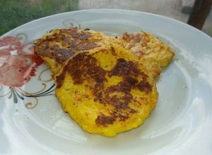 Una foto de Tortitas de papa y zanahoria para bebés 🥰