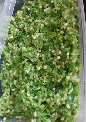 A picture of Green Chilli paste.