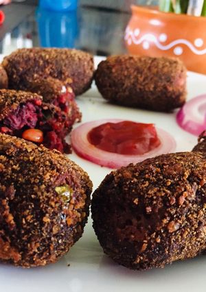 A picture of The Lip Smacking, Crispy & Crunchy VEGETABLE CHOP/ The Vegetable Cutlets : Teatime Snacking.
