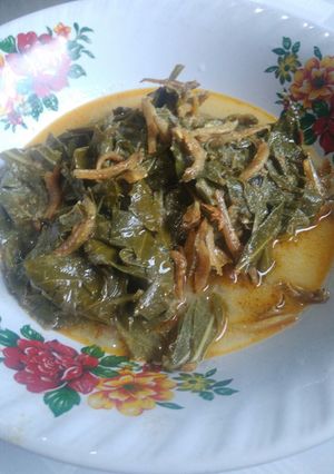 Foto resep Gulai Daun Singkong Teri Kriuk