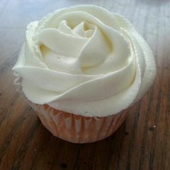 A picture of Vanilla Buttercream Frosting.